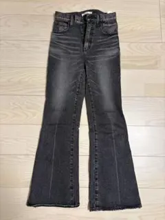 完売品セルフォードハイウエストフレアデニムパンツ - メルカリ