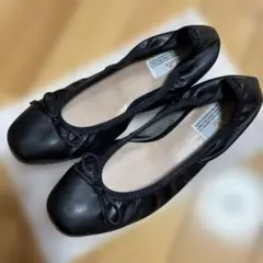 ファルファーレ　 ブラック フラットシューズ　25