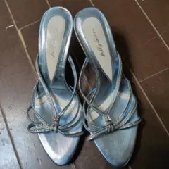 jelly bean シルバーサンダル 中ヒール　新品未使用