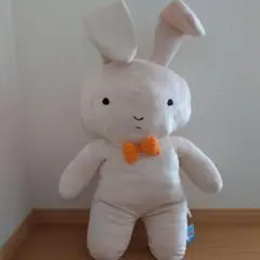 クレヨンしんちゃん ウサギBIGぬいぐるみ