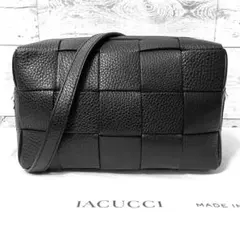 新品 IACUCCI イアクッチ ピスタッロ S CERVO ボディバッグ 新品 IACUCCI イアクッチ ピスタッロ S CERVO ボディバッグ - メルカリ