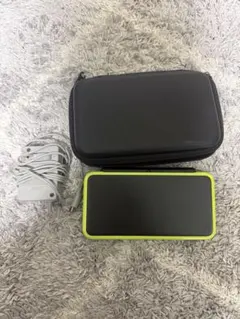 2DSLL 任天堂　充電器、公式ケース付き！　動作確認済み　 希少