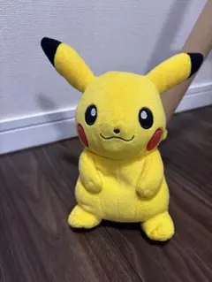 新品同様　ポケモン　ぬいぐるみ　ピカチュウ