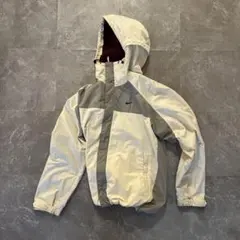 nikeマウンテンパーカー