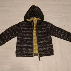 120UNIQLO キッズ ダウンジャケット 120 黒/金