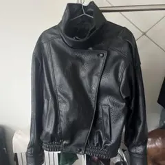 ブラック レザー ライダースジャケット ZARA ZARA ダブルライダース レザージャケット 黒 即買いok - メルカリ