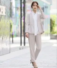 Flolia セレモニースーツペプラムジャケットパンツセットグレージュ