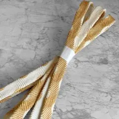 絹 帯締め☆礼装用 平組 白×金糸 波線模様 よろけ縞 フォーマル 組紐