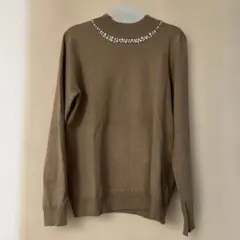 ブラウン パール装飾 長袖ニットセーター