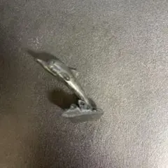 イルカの置物