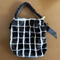 a.v.v ファー素材 ブラックホワイト チェックバッグ