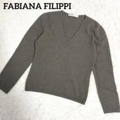 美品✨ファビアナフィリッピ Vネックニット プルオーバー セーター グレー 44のサムネイル
