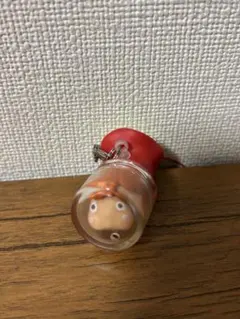 崖の上のポニョ　ソフビ　瓶にすっぽりポニョ