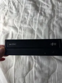 M-DISC 호환 내장 옵티컬 드라이브