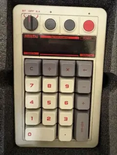 8BitDo Retro 18 Mechanical Numpad