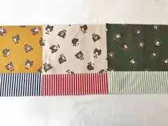 ランチョンマット25×35 くま柄　色違い　可愛い　黄色　赤　緑　ハンドメイド