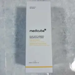 medicube コウジ酸　トナーTURMERIC TONER メディキューブ