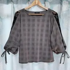 春♡特価！✨INGNI✨グレンチェック柄 黒レーススリットリボン七分袖トップスＭ