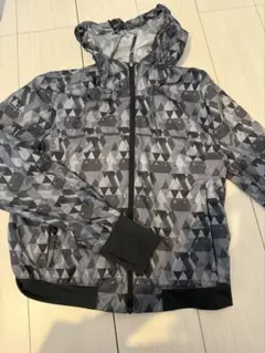 adidas ジャンパー　グレー　薄手