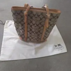 d*2様 COACHシグネチャートートバッグブラウン