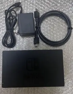 ③【美品】NintendoSwitch　純正 ドック　ブラック アダプターセット