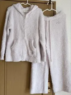 ジェラートピケ福袋2025から2点　もこもこパーカーとパンツのみ　新品 2025年最新】ジェラートピケ福袋の人気アイテム - メルカリ