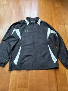 Under Armour ブラック ナイロンジャケット