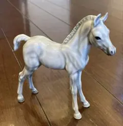 陶器製　馬の置き物