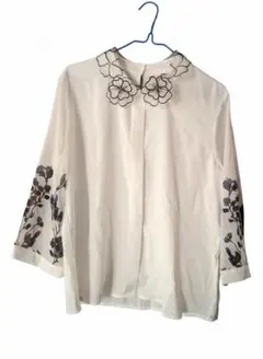 シフォンシャツ