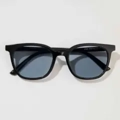 オトナミューズ 2025年6月号付録　小顔に見える調光サングラス