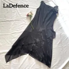 LaDefence コサージュ付ワンピース　アシンメトリー　シフォン ドレス
