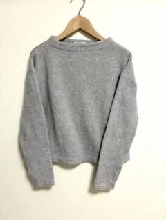 グレーセーター