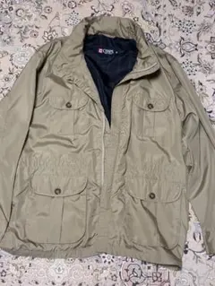 美品CHAPS 薄手ブルゾン　Mサイズ