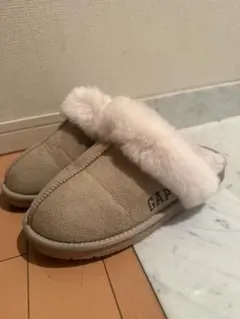 GAP ファー付きスリッパ ベージュ