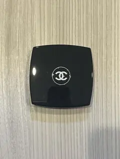 CHANEL アイシャドウ　レ　キャトル　オンブル　354 ウォーム　メモリーズ