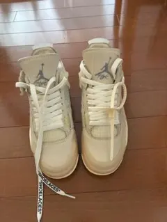 Off-White x Nike Air Jordan 4 Sailのサムネイル