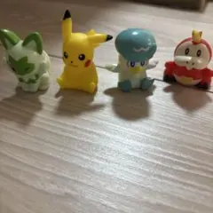 ポケモン フィギュアセット ピカチュウ ニャオハ　ホゲータ　クワッス