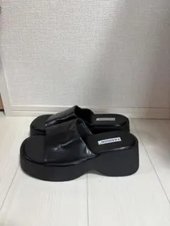 FAHSION ブラック 厚底サンダルのサムネイル