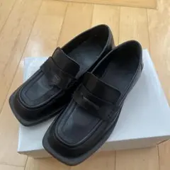 ブラックローファー 低ヒール