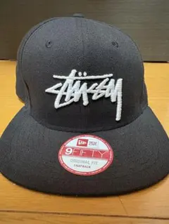 「レア」STUSSY×NEW ERAコラボ キャップ スナップバック 黒