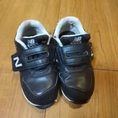 ニューバランス15cm★キッズスニーカー996黒