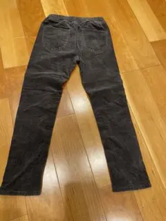 黒　コーデュロイ　スキニーパンツ