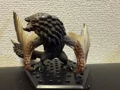 【爆鱗竜】バゼルギウス モンスターハンター フィギュア 開封済み 台座付き