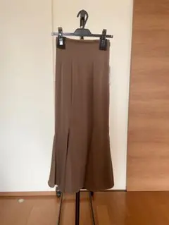 【SNIDEL】バックサテンマーメイドスカート