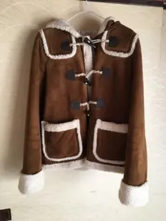 ブラウンダッフルコート