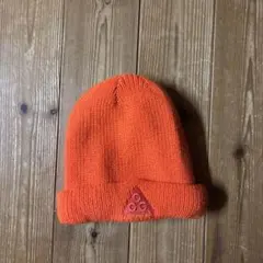 NIKE ACGオレンジ ニットビーニー