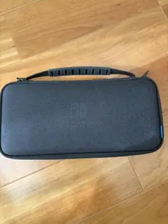 ホリ NSW-810 スリムハードポーチ Nintendo Switch 美品