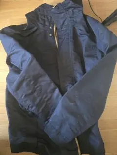 マウンテンパーカー ネイビー Lサイズ