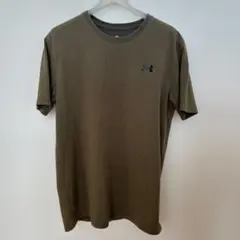 Under Armour オリーブ色 Tシャツ M（kids）