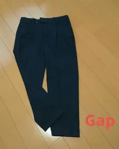 Gap クロップドパンツ